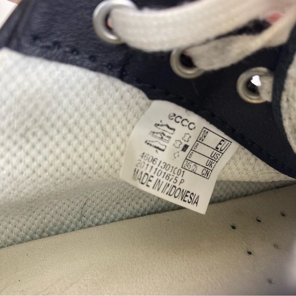 Ecco Soft 7 Black Leather Lace Up Runner Sneaker Comfortable Shoes Size 8 - Picture 14 of 16